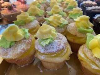 Lemon cupcakes